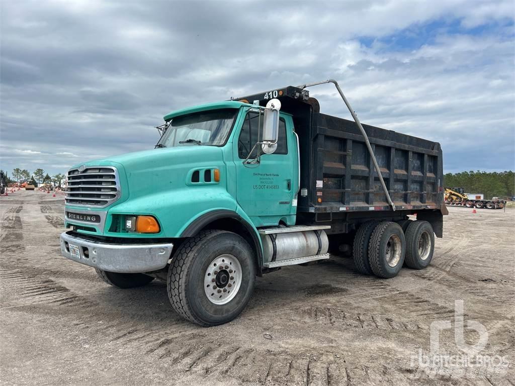 Sterling LT9500 Самосвал
