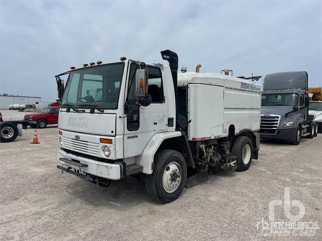 Sterling SC8000 Камиони за почистване