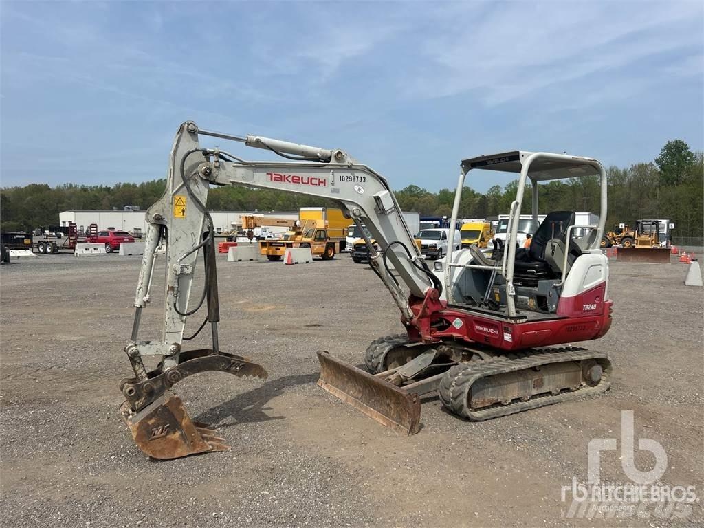 Takeuchi TB240 Мини екскаватори < 7 т