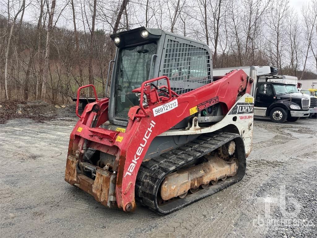 Takeuchi TL12V2 Мини товарачи

