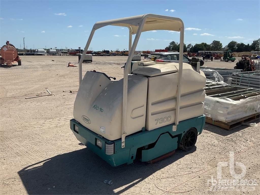 Tennant 7300 Автоматични метачки с четки