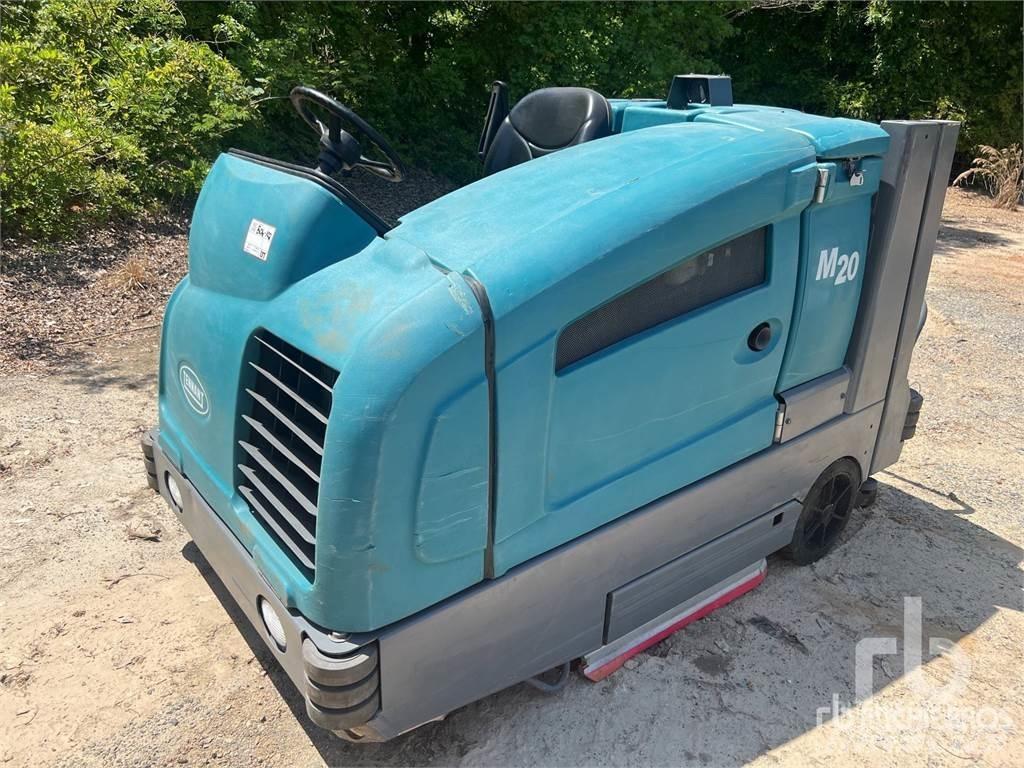 Tennant M20 Автоматични метачки с четки