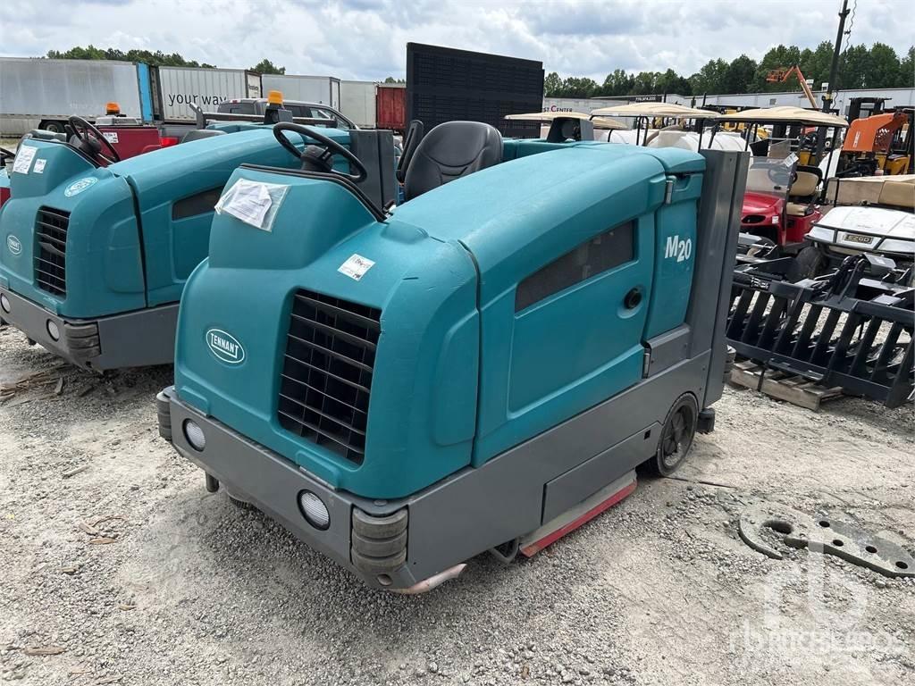 Tennant M20 Автоматични метачки с четки