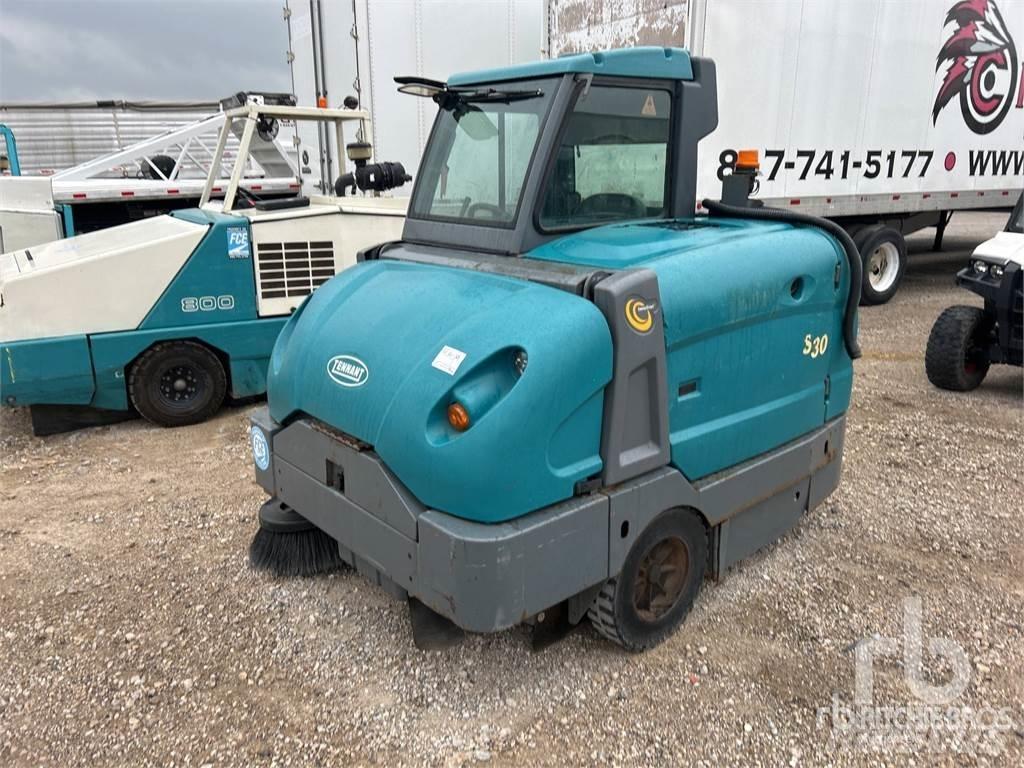 Tennant S30 Автоматични метачки с четки