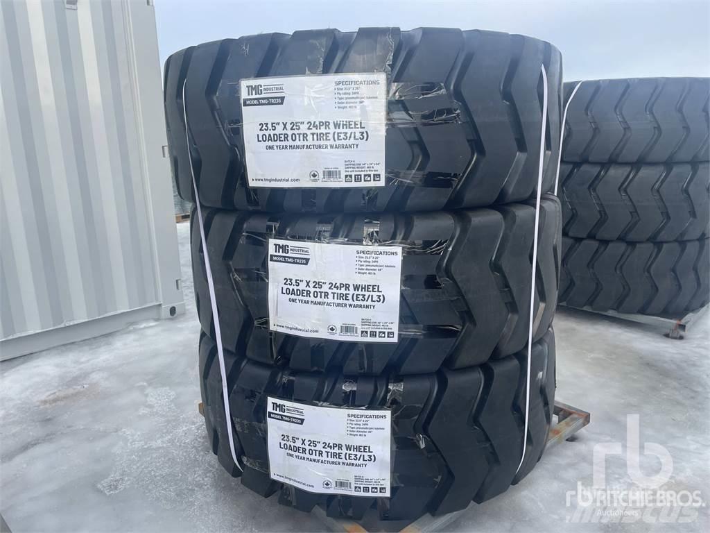 TMG TR235 Колелета/Гуми