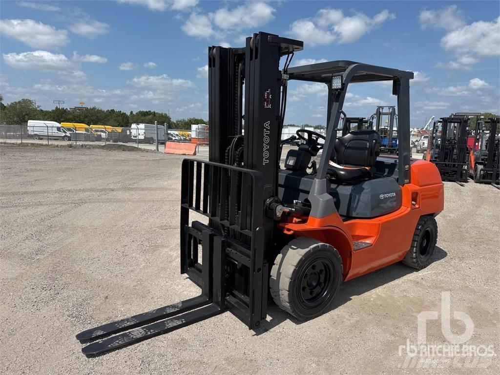 Toyota 7FDU35 Дизелови камиони
