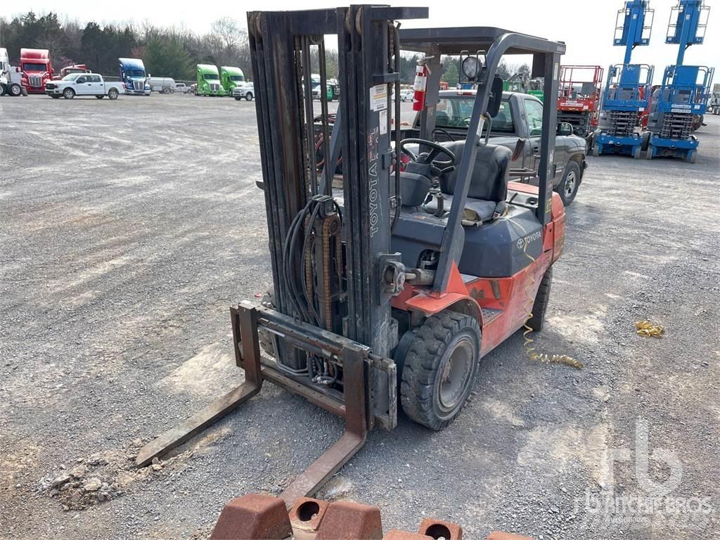 Toyota 7FGU25 Дизелови камиони
