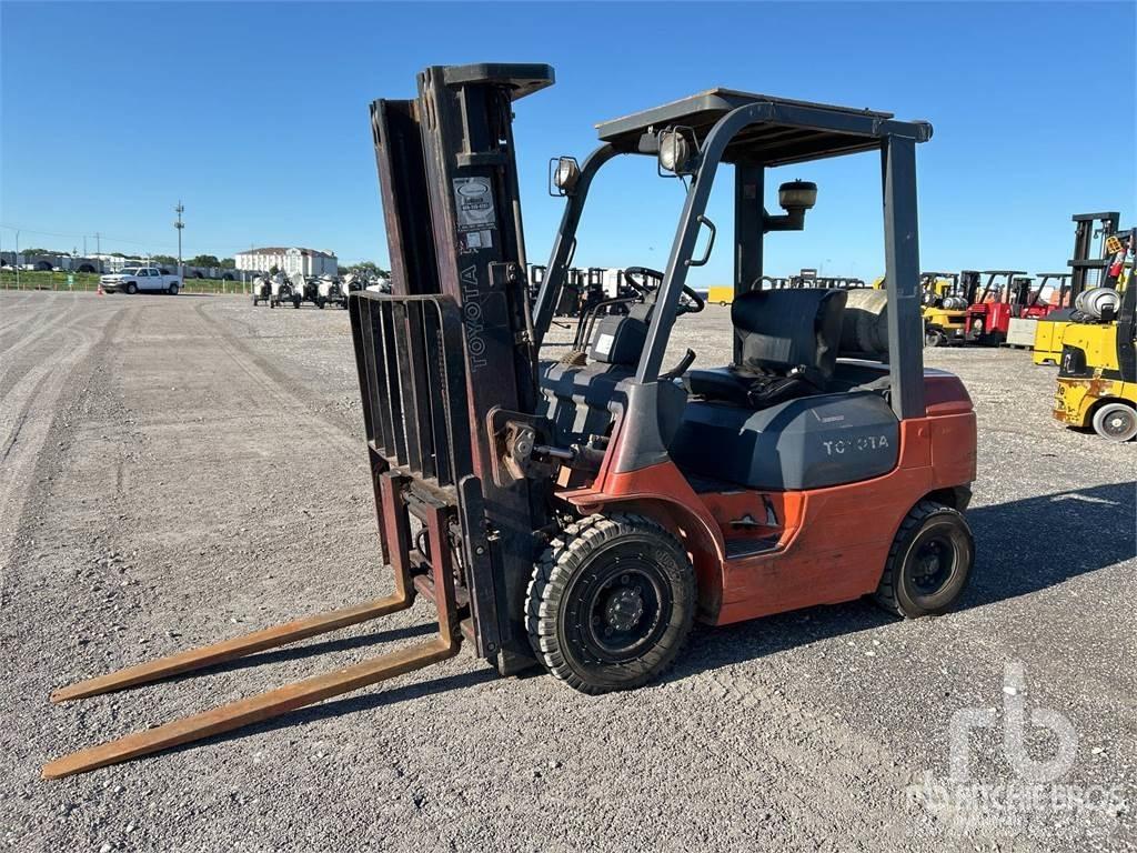 Toyota 7FGU25 Дизелови камиони