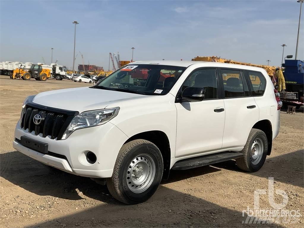 Toyota PRADO Пикапи