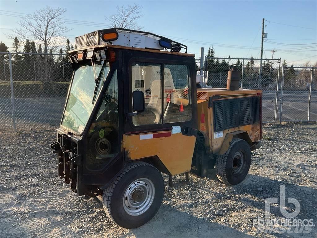 Trackless MT6 Снегочистачки