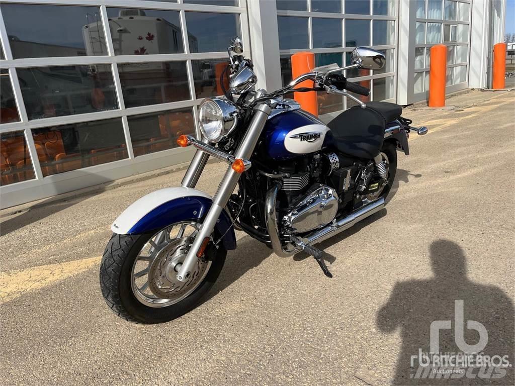 Triumph AMERICA Коли