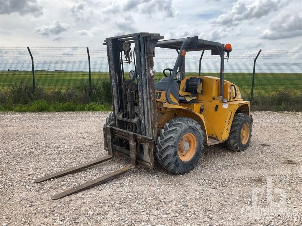 Uromac DTH2500D Камиони за херавни местности