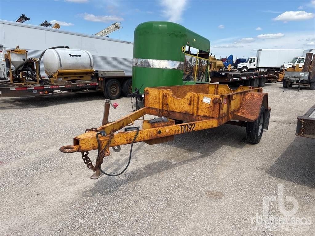 Utility Trailer Ремаркета за превоз на автомобили
