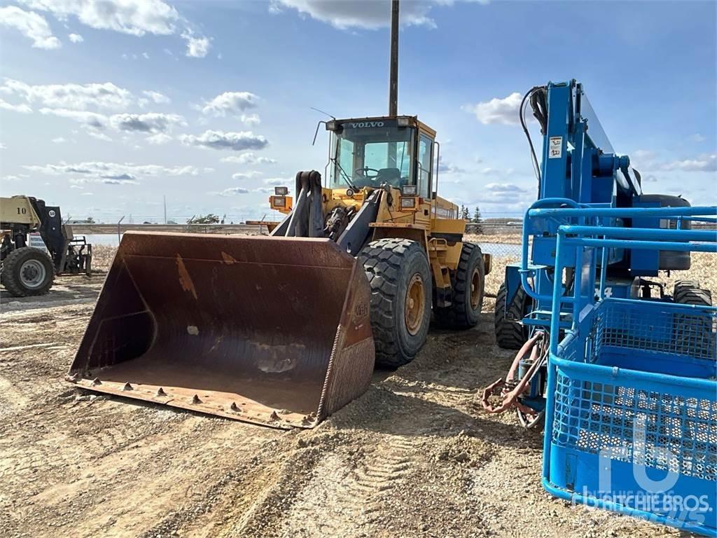 Volvo L120C Колесни товарачи