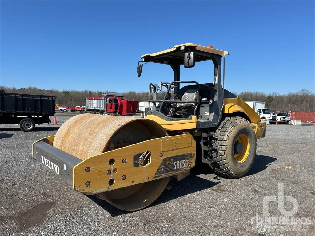 Volvo SD115B Уплътнители за почва
