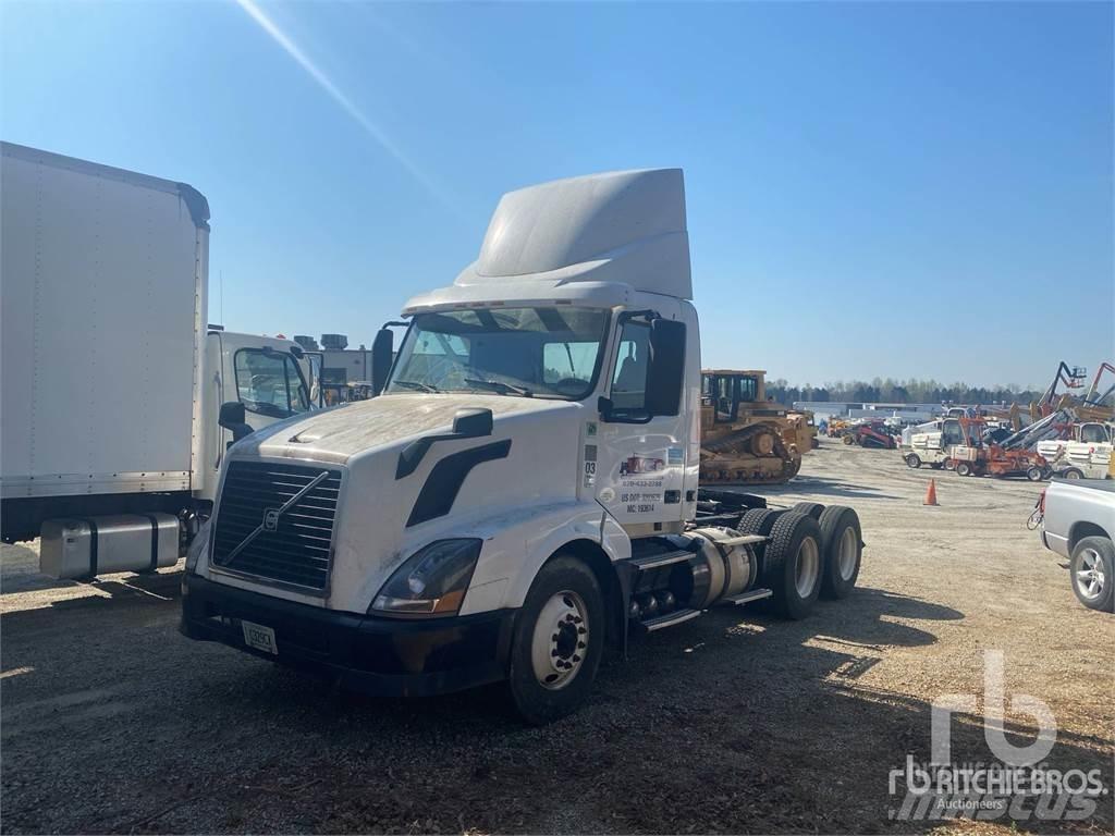 Volvo VNL Влекачи
