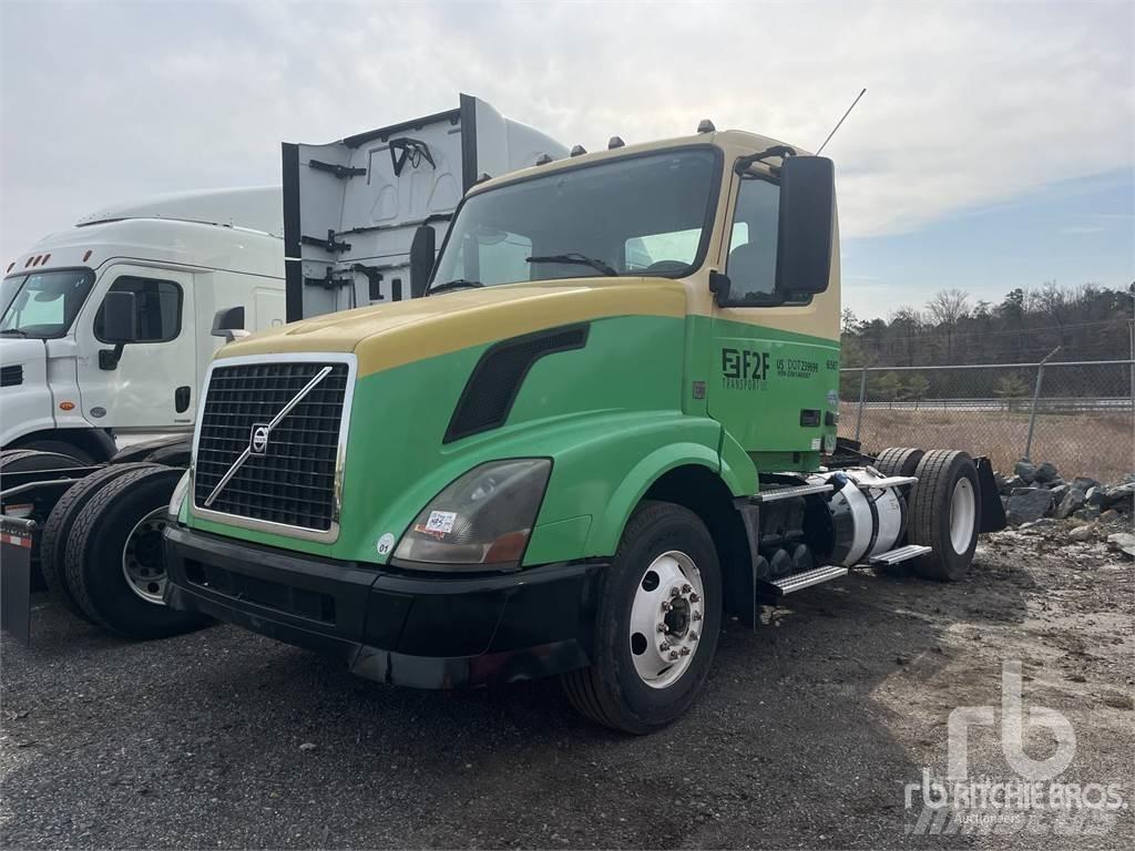 Volvo VNL Влекачи
