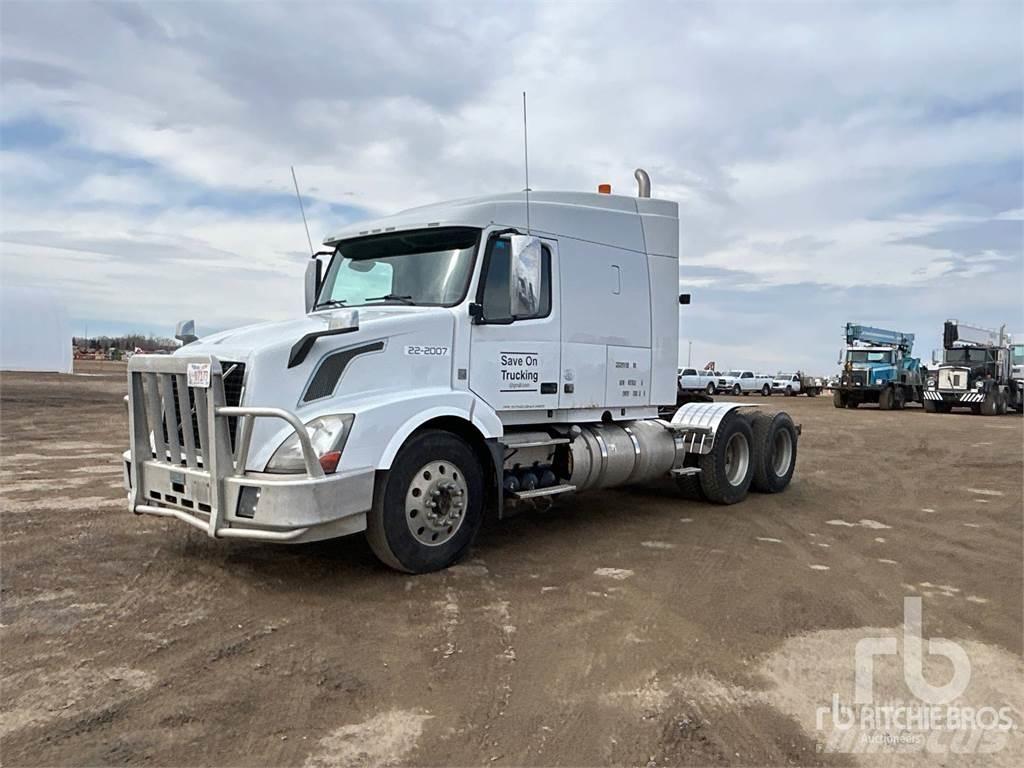 Volvo VNL Влекачи