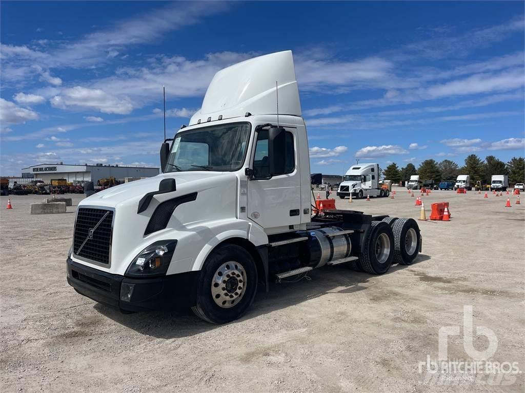Volvo VNL Влекачи