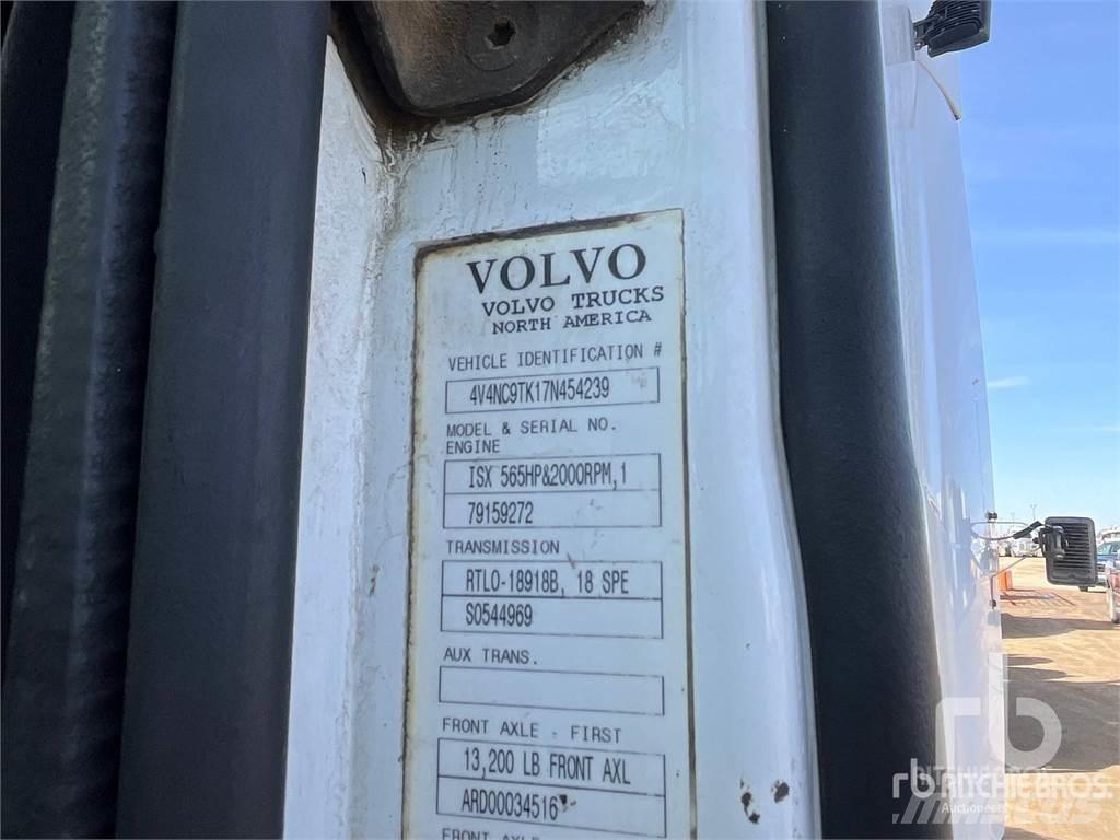 Volvo VNL Влекачи