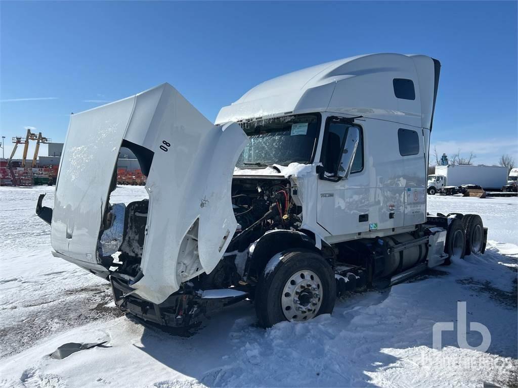 Volvo VNL Влекачи