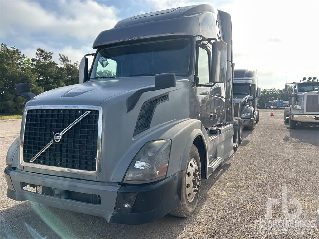 Volvo VNL Влекачи