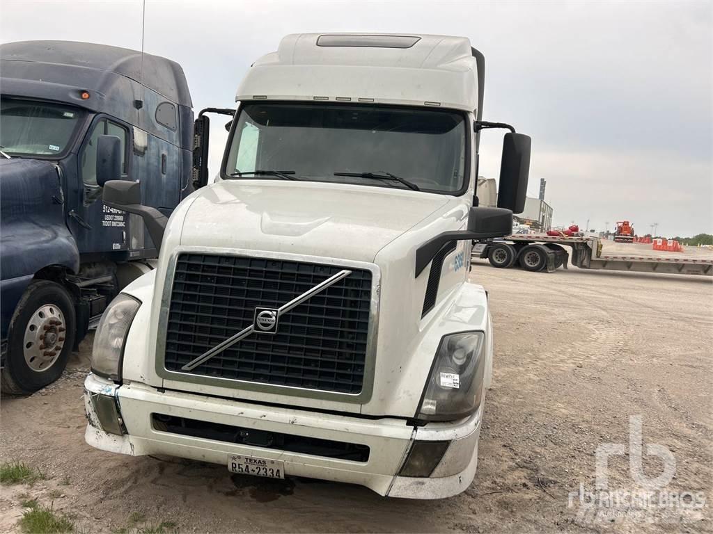 Volvo VNL Влекачи
