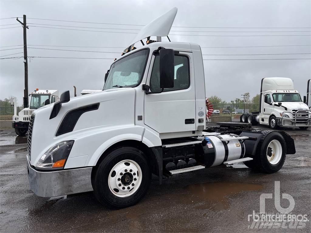 Volvo VNL Влекачи
