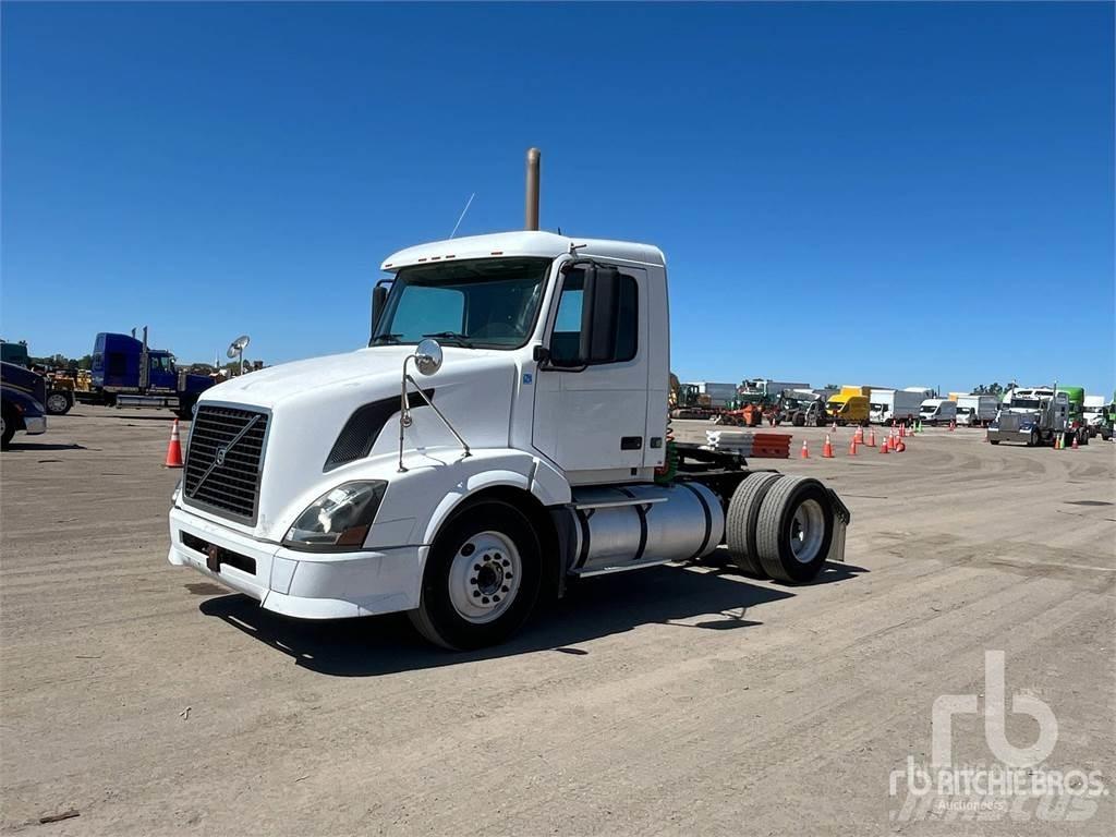 Volvo VNL300 Влекачи