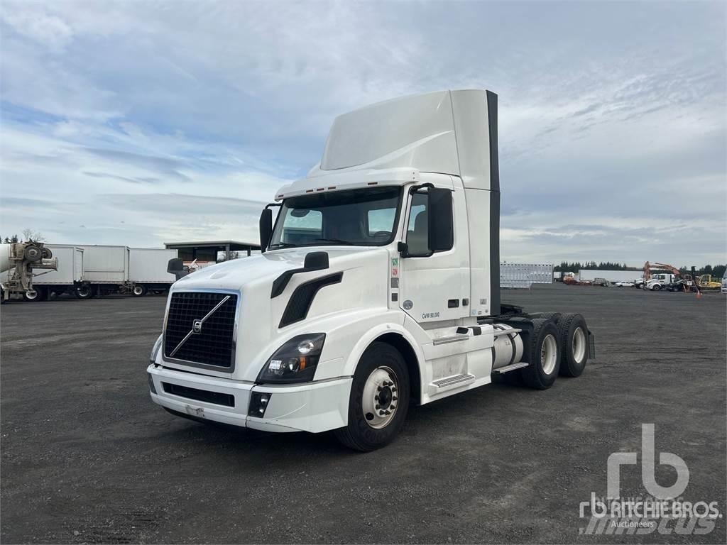 Volvo VNL300 Влекачи