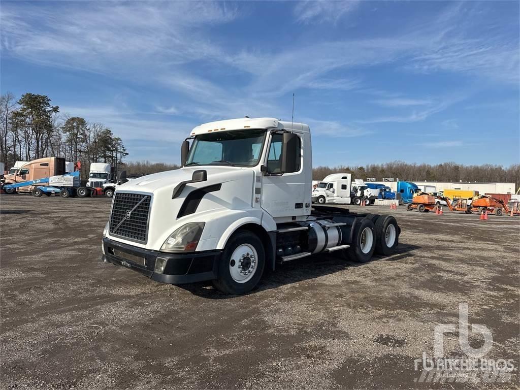Volvo VNL300 Влекачи