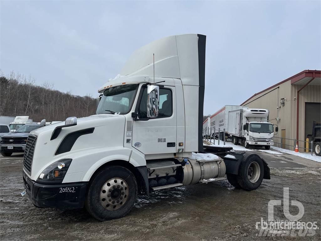 Volvo VNL300 Влекачи