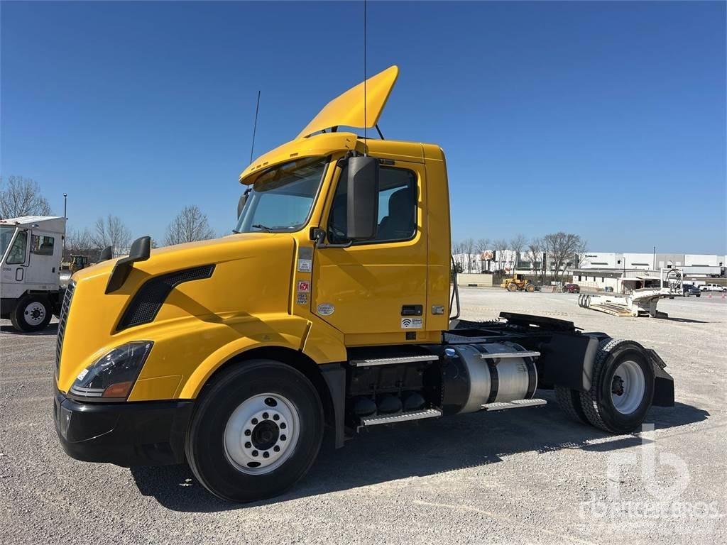 Volvo VNL42300 Влекачи