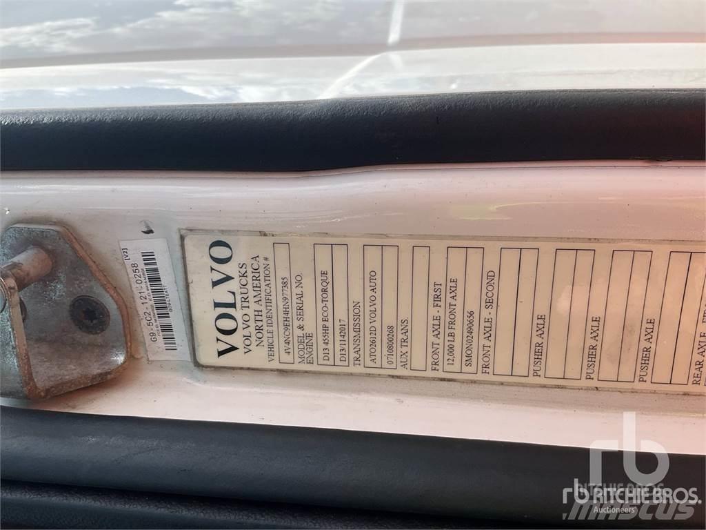 Volvo VNL64 Влекачи