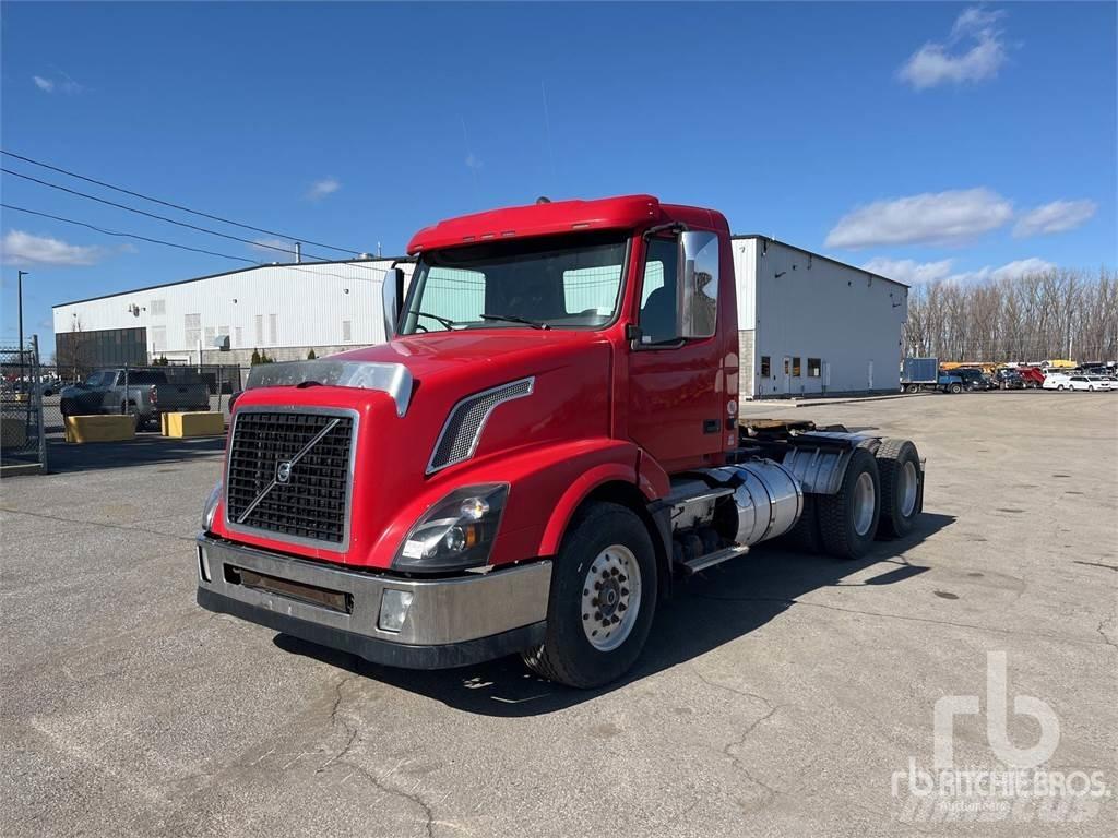 Volvo VNL64T Влекачи