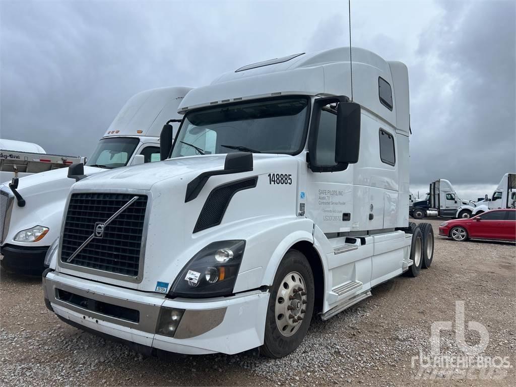 Volvo VNL670 Влекачи