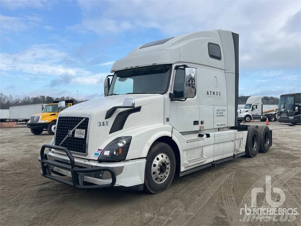 Volvo VNL670 Влекачи
