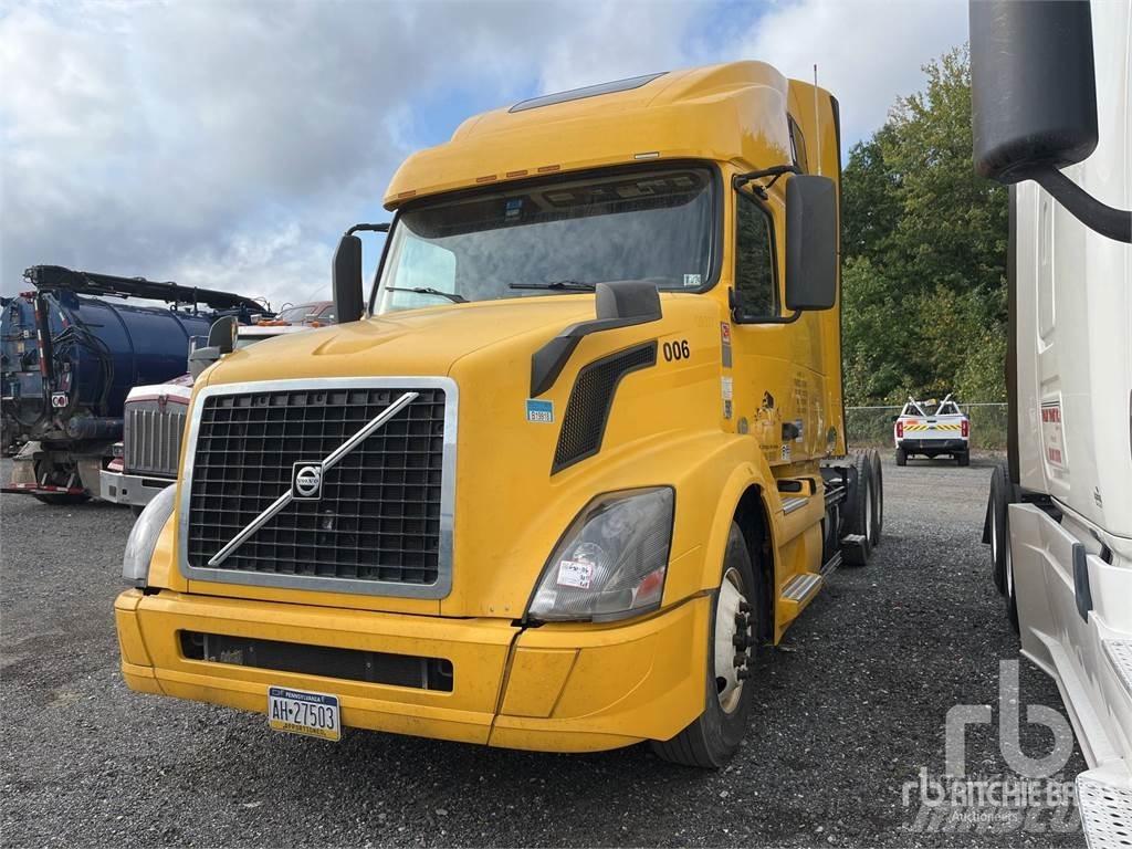Volvo VNL670 Влекачи