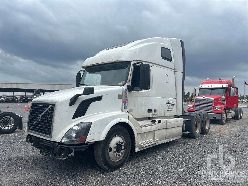 Volvo VNL670 Влекачи