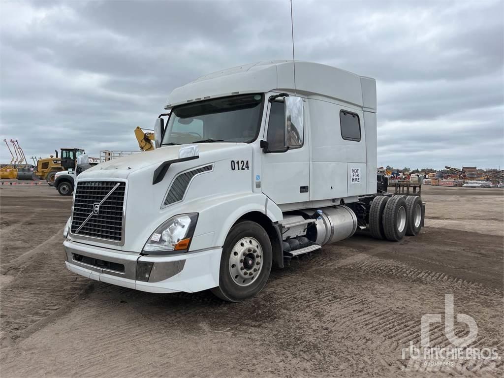 Volvo VNL730 Влекачи