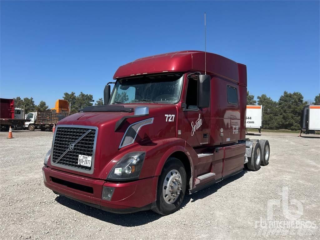 Volvo VNL740 Влекачи