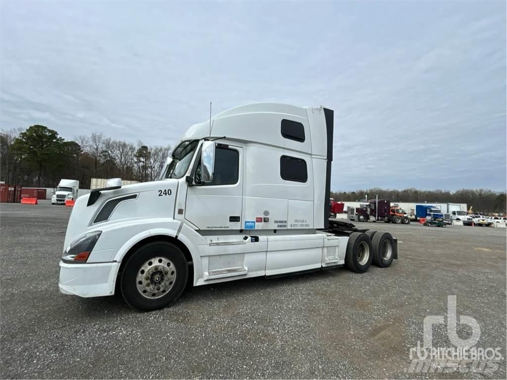 Volvo VNL780 Влекачи