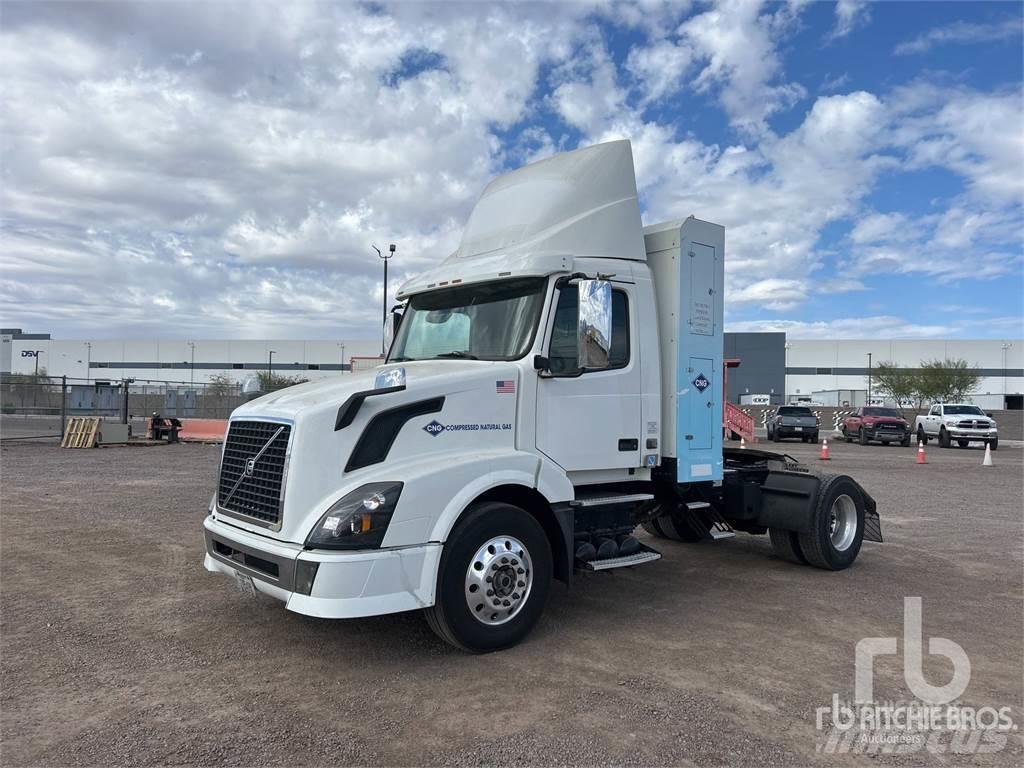 Volvo VNM Влекачи