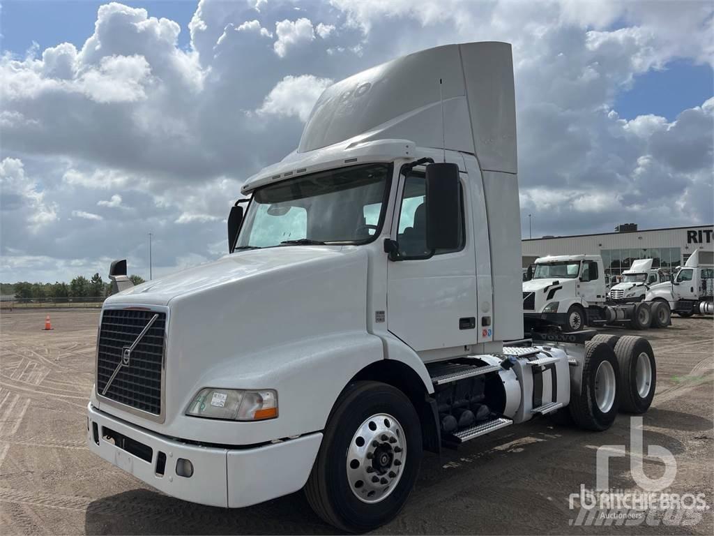 Volvo VNM200 Влекачи