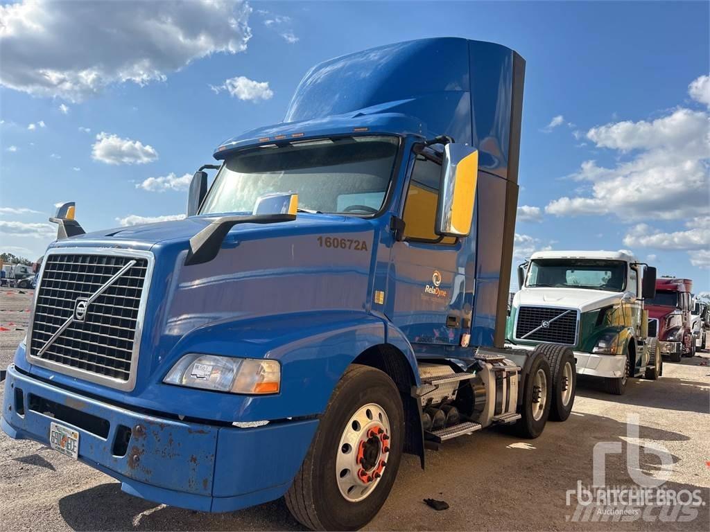 Volvo VNM200 Влекачи