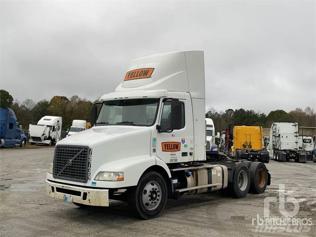 Volvo VNM200 Влекачи