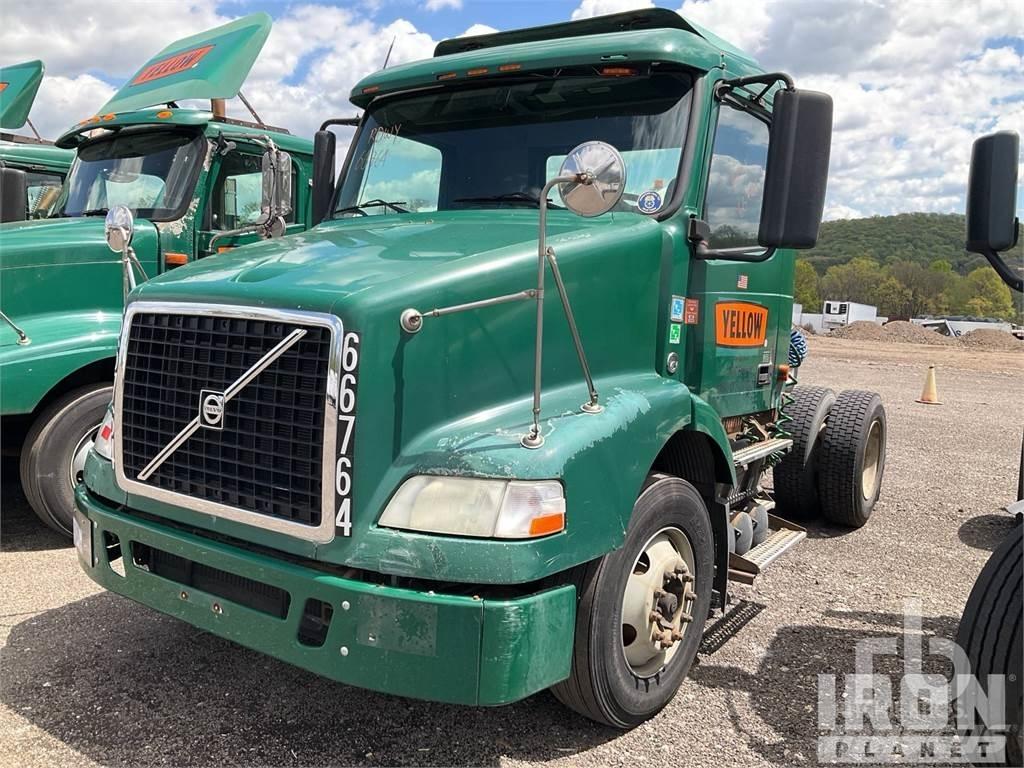 Volvo VNM200 Влекачи