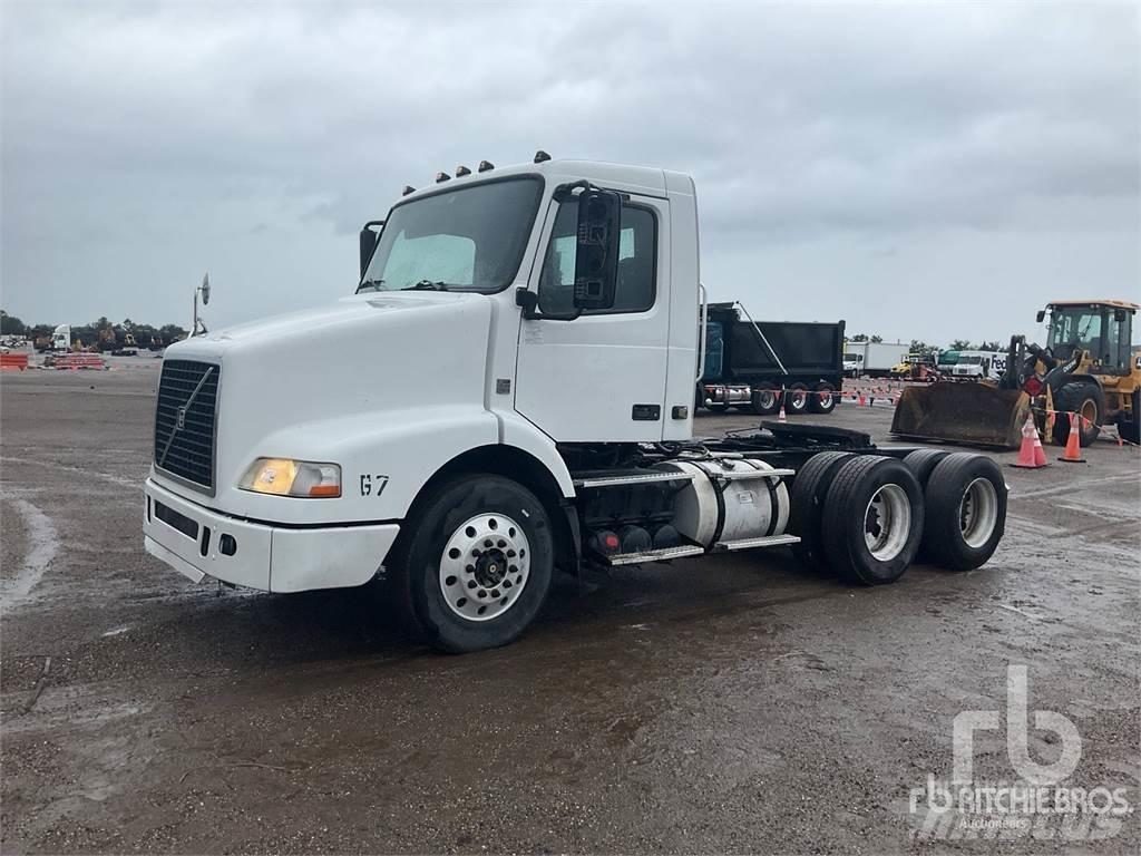Volvo VNM200 Влекачи