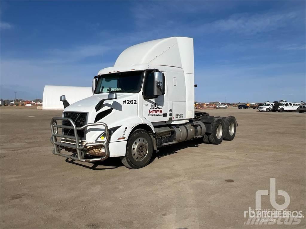 Volvo VNR Влекачи