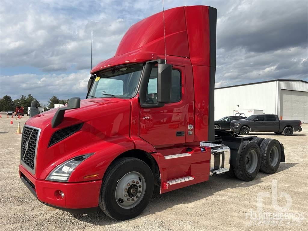 Volvo VNR Влекачи